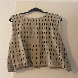 Beemo boxy linen top